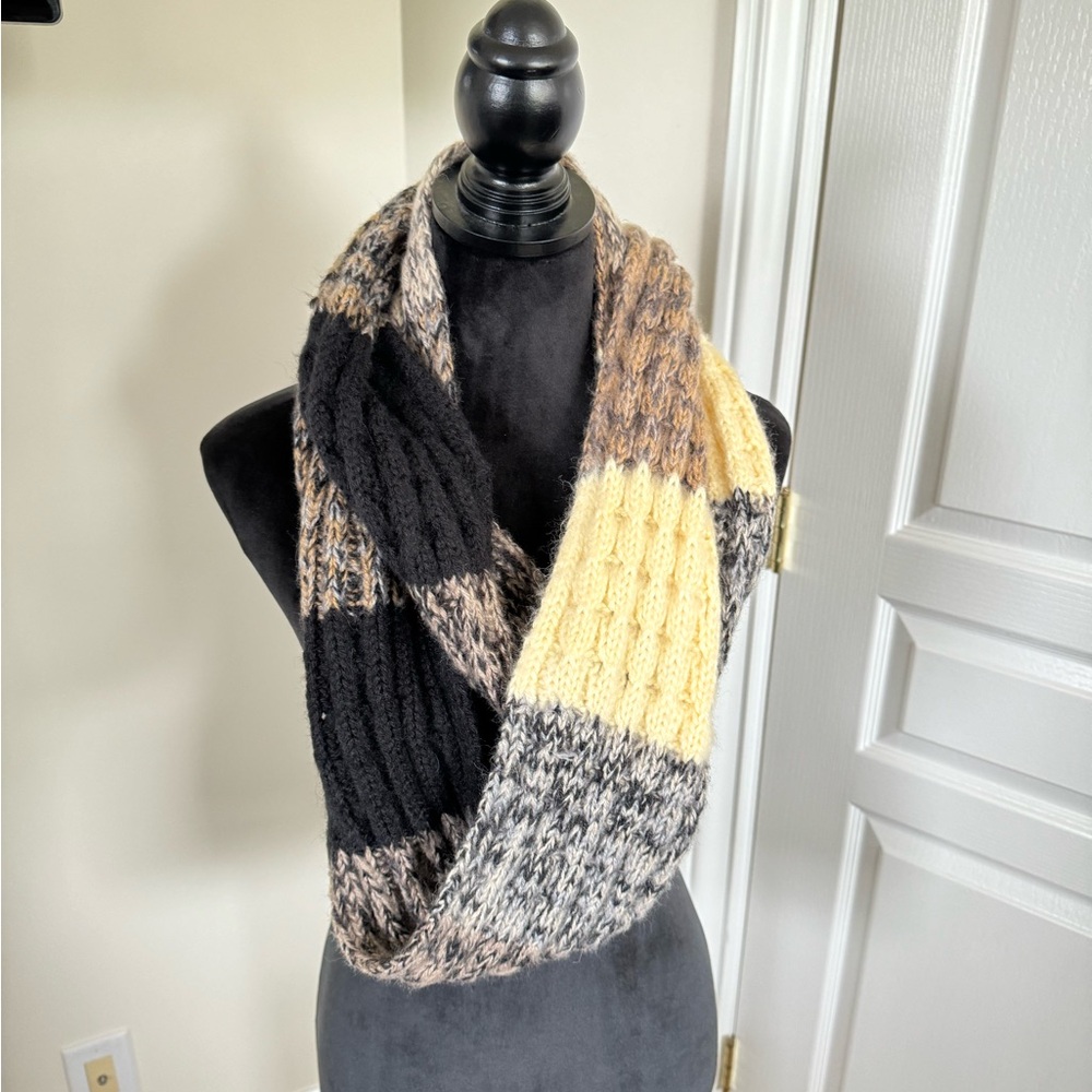 Beautiful Infinity Scarf